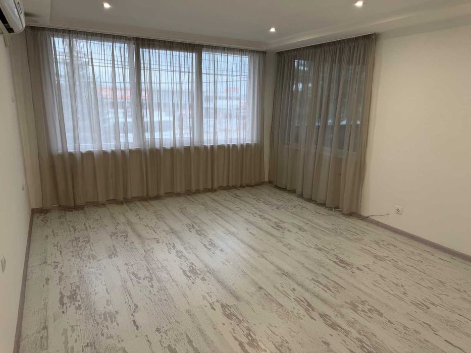 Дава се под наем Тристаен апартамент в София, Суходол - 110 кв.м за 800 € - Снимка #3