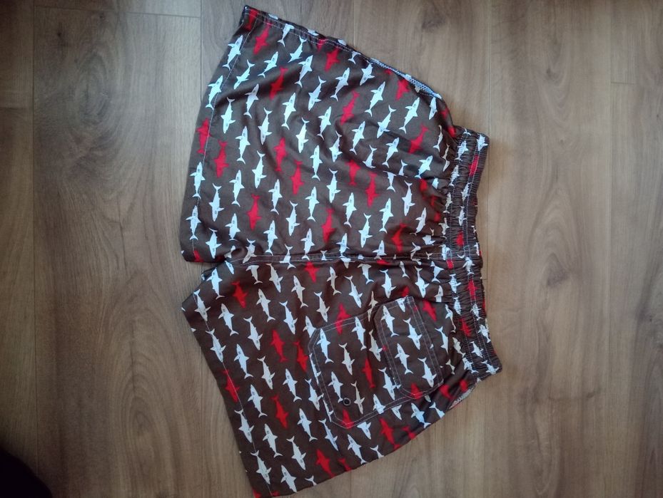 pantaloni scurți baie