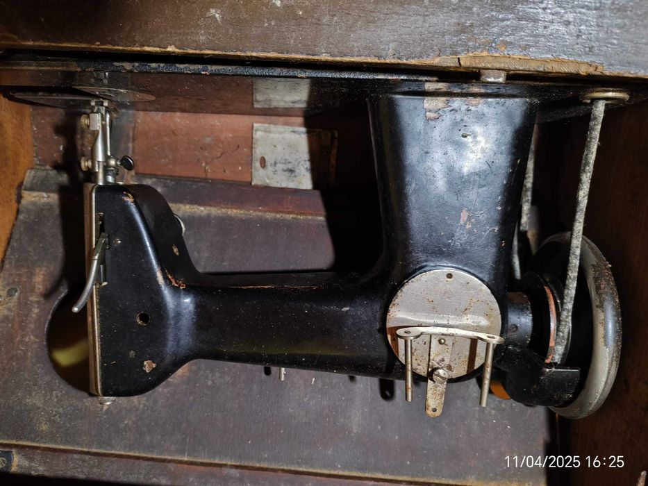 Vand masina cusut Casnica