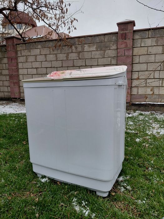 Продаётся стиральная машинка, полуавтомат