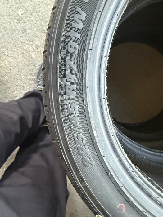 Продам шины новые на 17