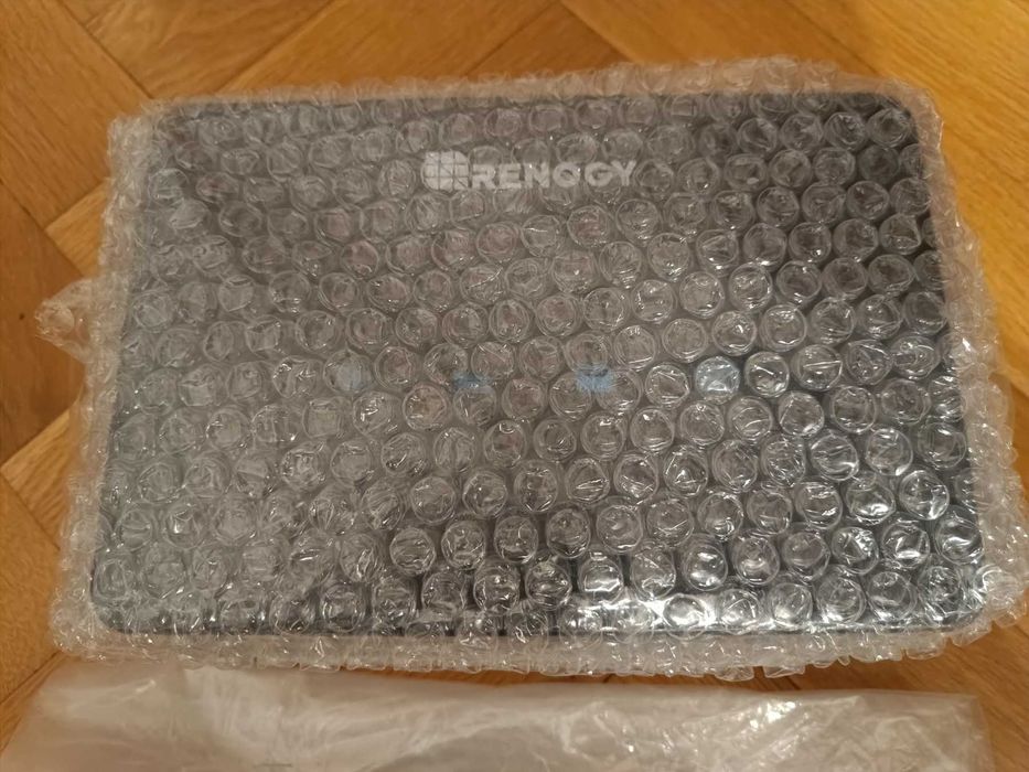 Продавам НОВО зарядно RENOGY 50А за слънчеви панели