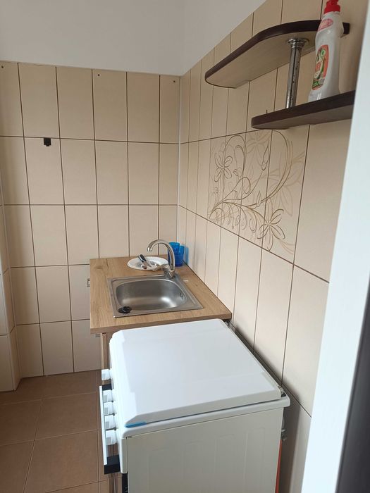 Închiriez garsonieră în regim hotelier
