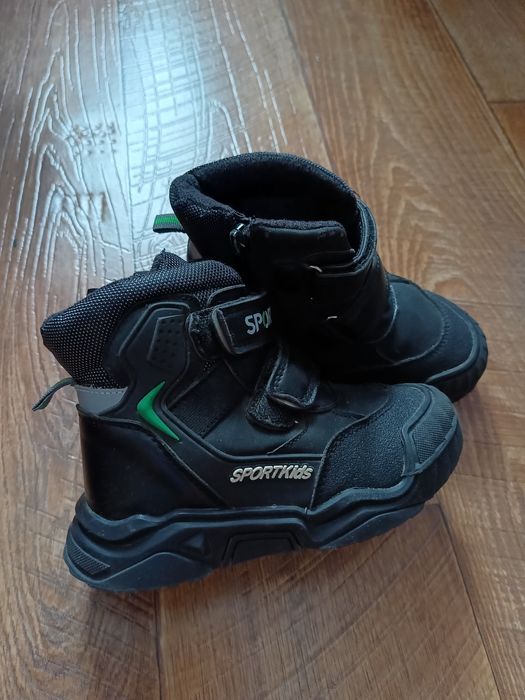 Продам детские сапожки, 5000 за 3 пары