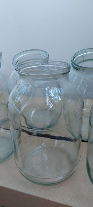 Банки 2литр под ключ, 600-800 гр, винтовые, 100-150 тнг