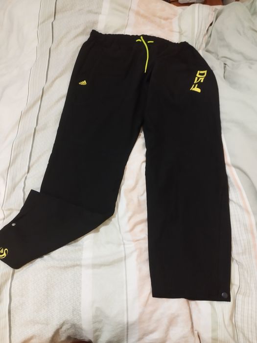 Анцунг Adidas сив хл размер.