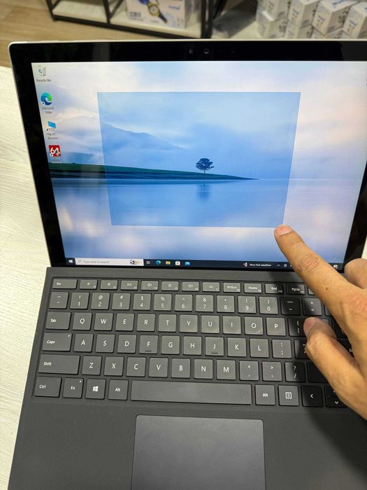 Microsoft Surface Pro 4 12.5 2K Intel Core i7-6650U 8GB/256GB 2in1