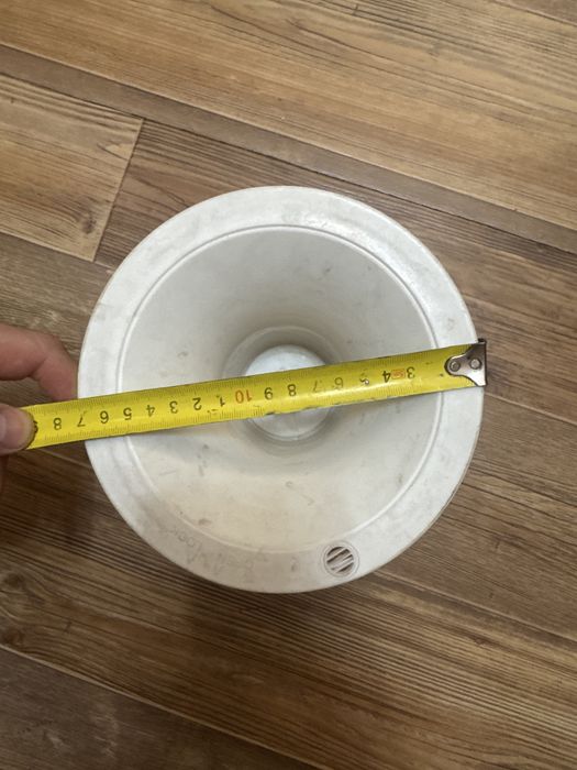 Воронка от диспенсера для воды