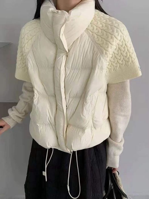 Продам жилетки женские