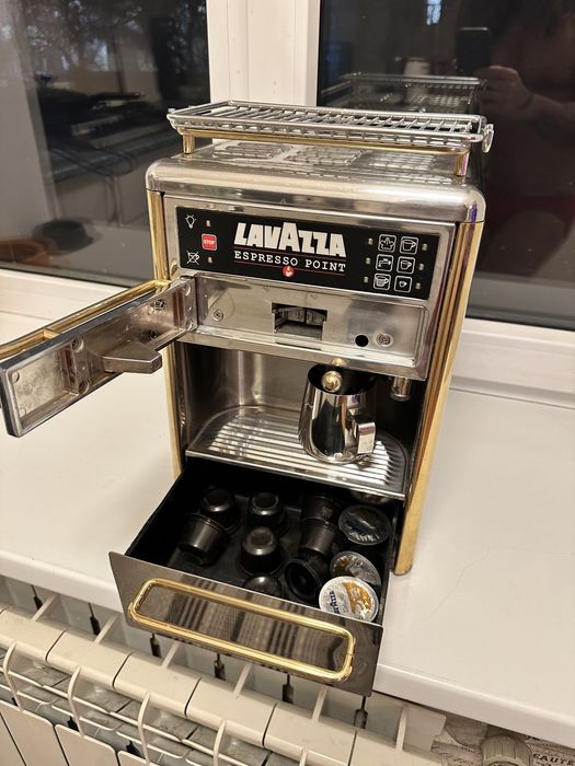 Кофемашина Lavazza espresso point