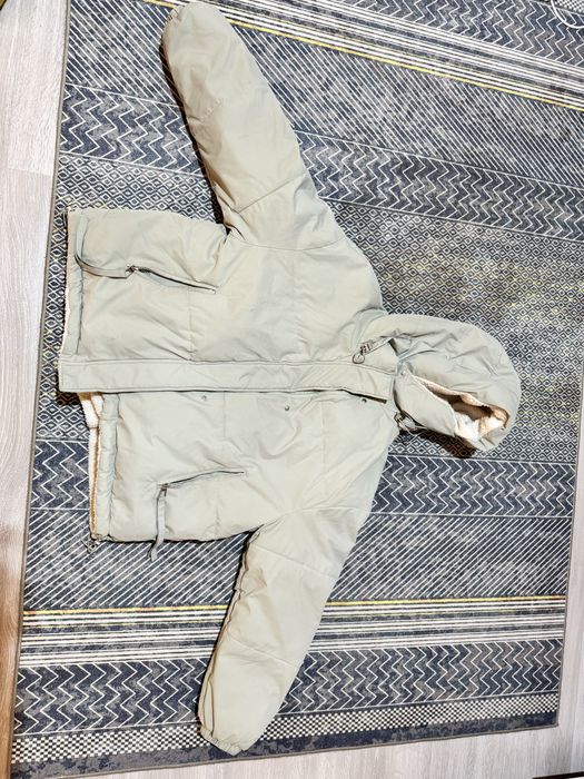 зимние куртки для девочки 128 см, б/у