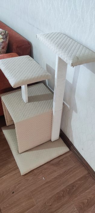 Домик для кошки и котят