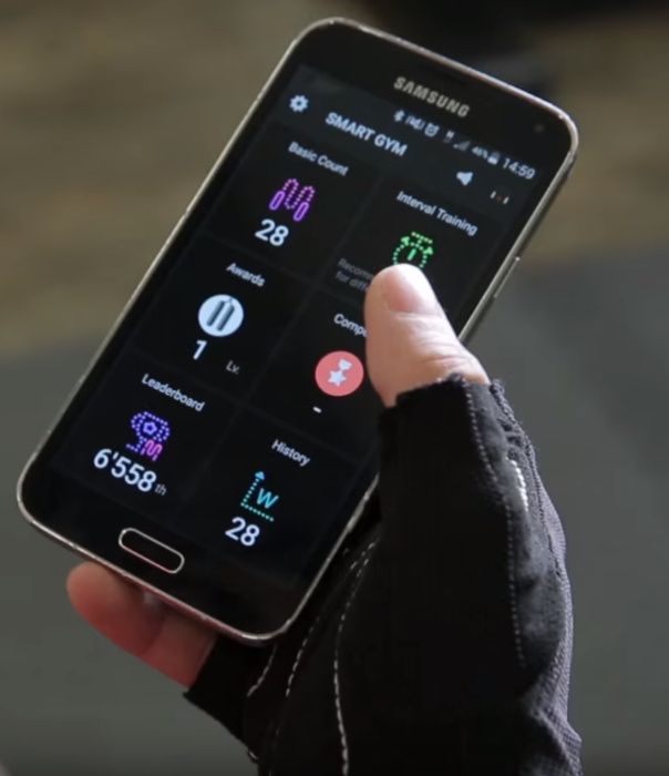 Tangram Smart Rope – скакалка, отображает статистику прыжков в воздухе