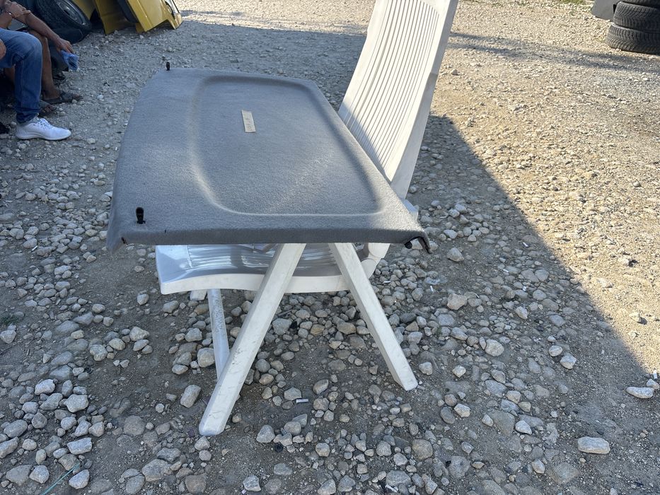 Кора за багажник за Голф 4 хечбек