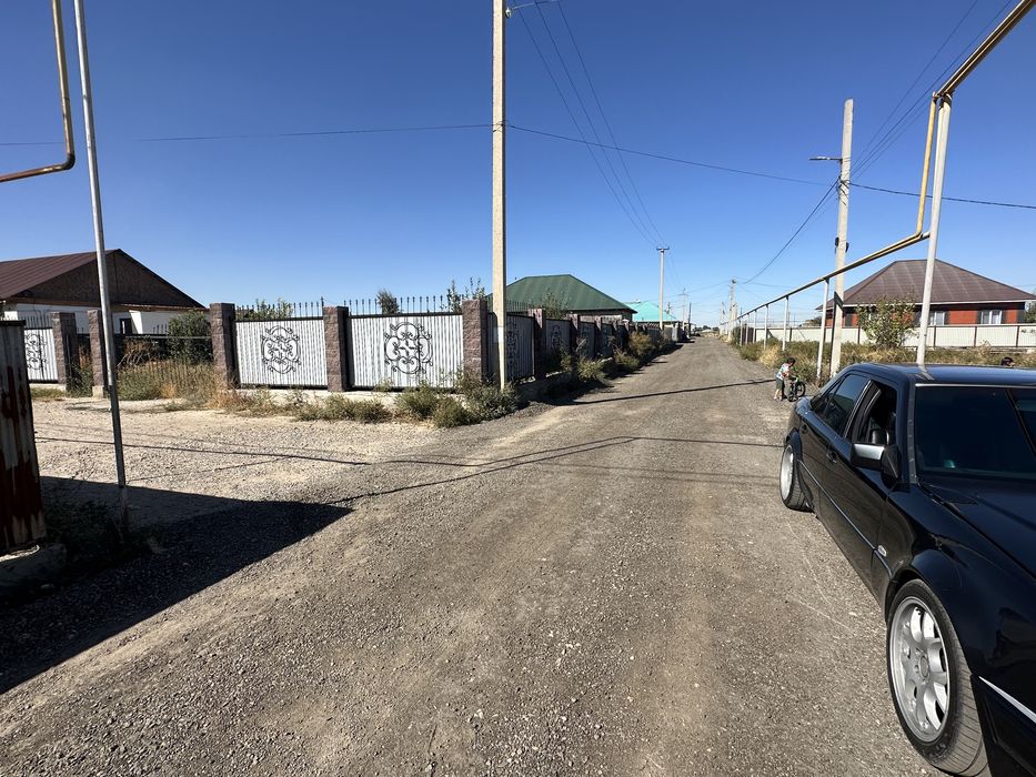 Участок огороженный