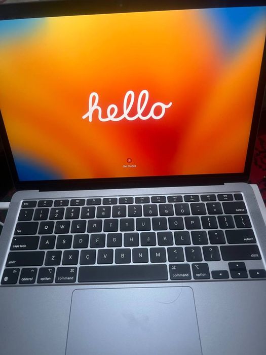 Macbook Air M1 LLA 100%