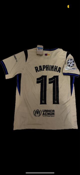 Tricou Raphinia