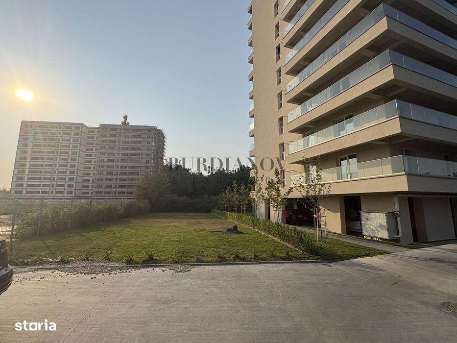 Apartament cu 3 camere - două băi - Etalon Lacul Morii - Vedere Lac