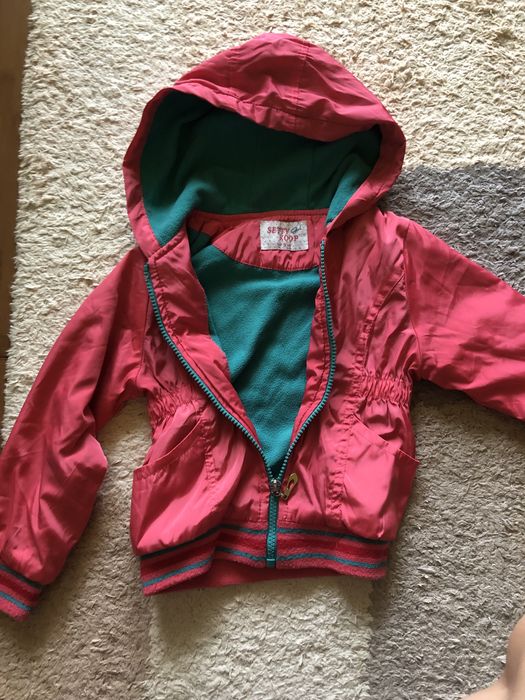 Vand hainute :gecute si rochita Chicoo fetite 2-4 ani