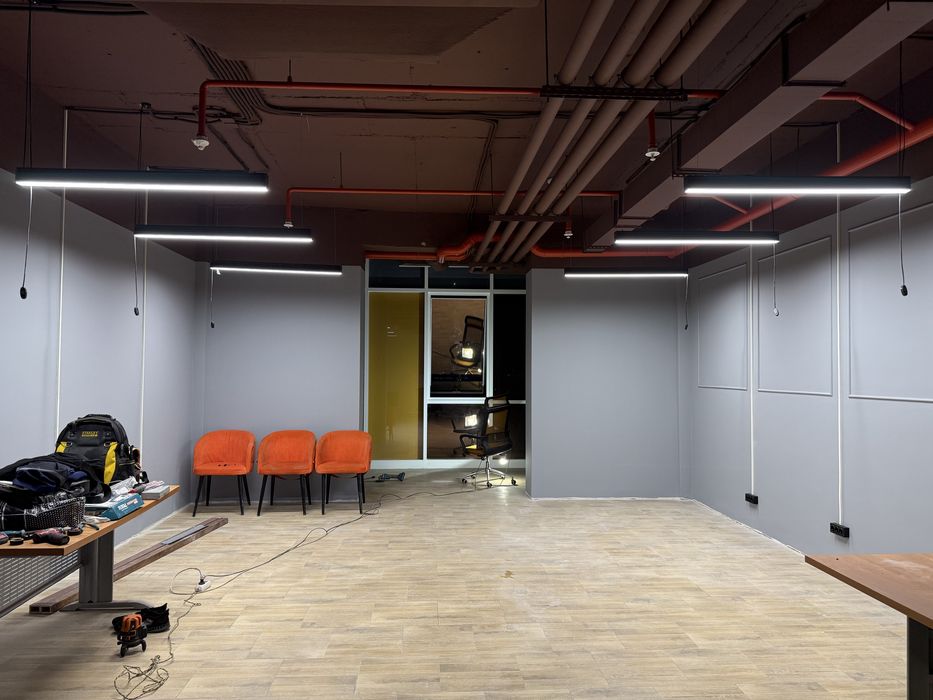 Профессиональная установка люстр