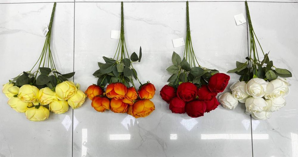 Suniy gulla lola va boshqa gullar