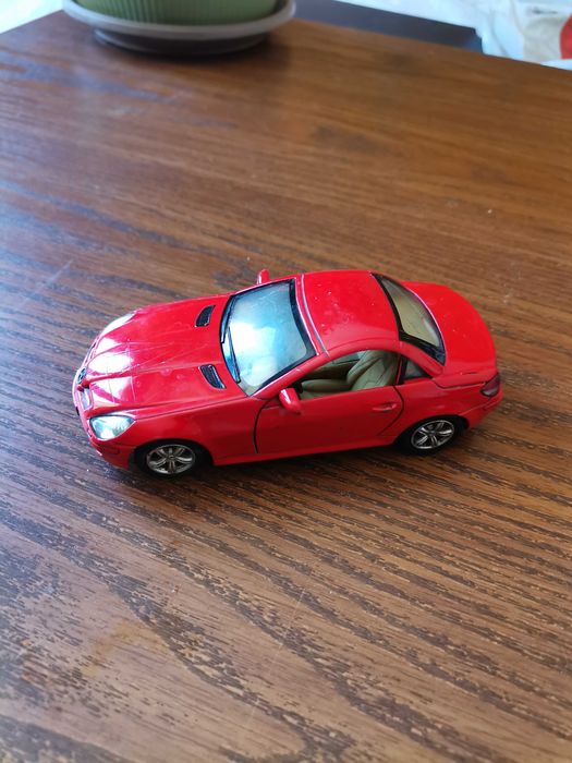 Метални колички Kinsmart Maisto колекционерски