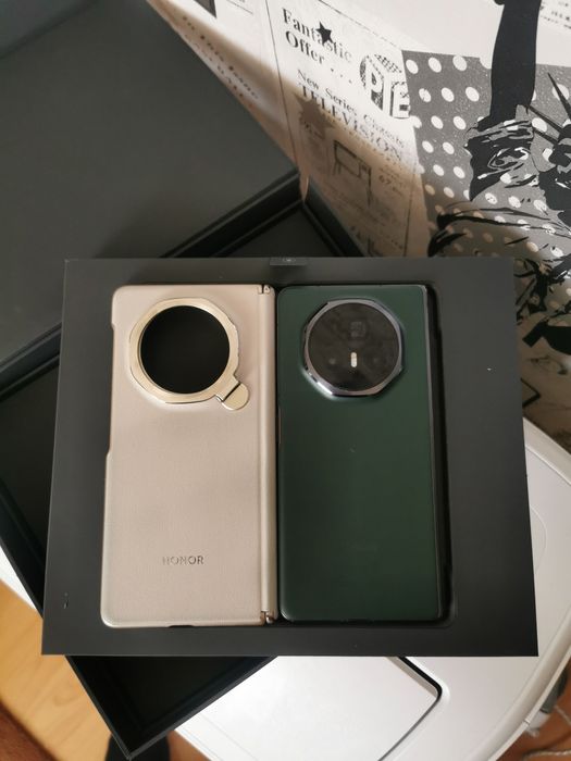 Honor Magic V3 la cutie Citiți anuntul