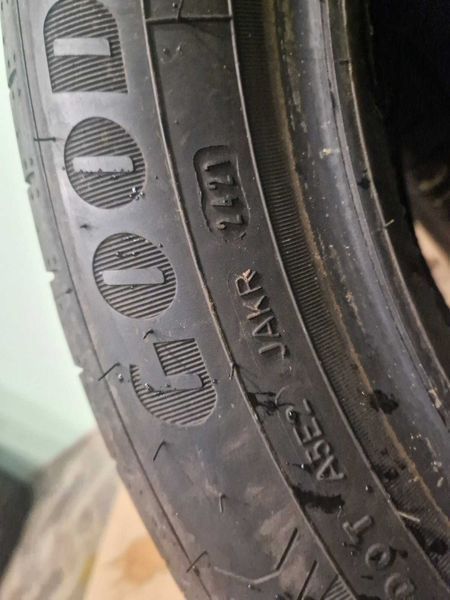 4 Goodyear R18 215/55/ 
летни гуми DOT2421
