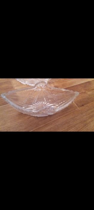 Продам хрустальные вазы.