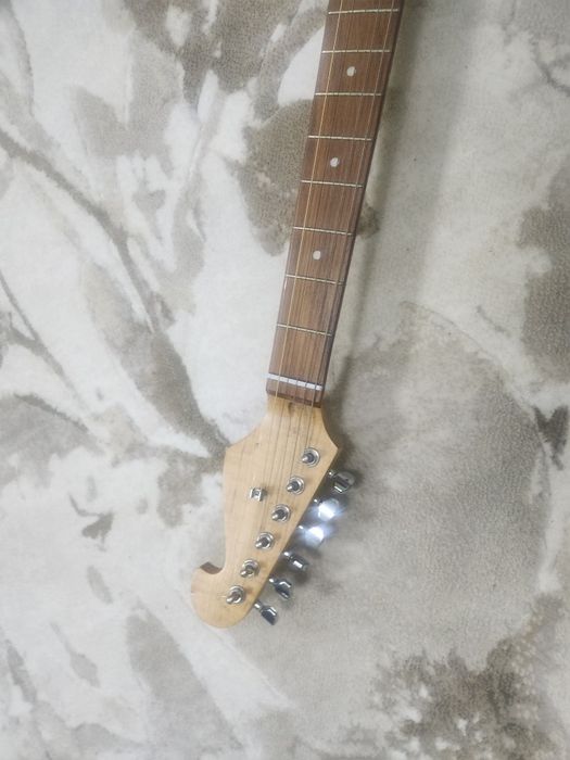 Chitara electrica plus amplificator Marshall