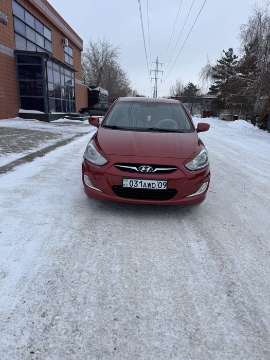 Хундай акцент  hyundai