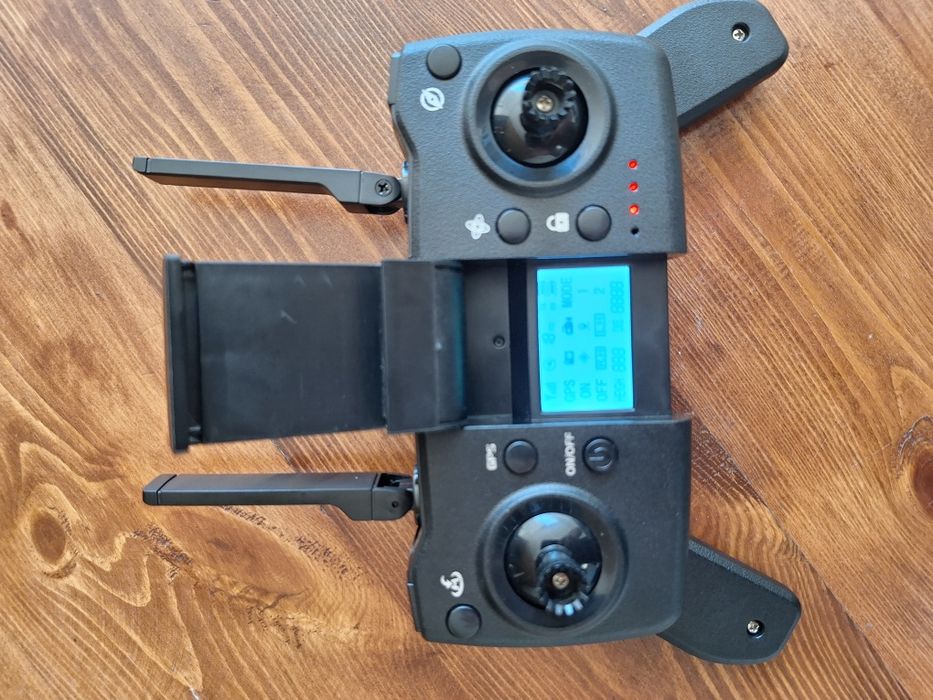 Продам отличный дрон для начинающих.