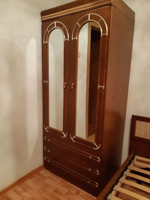 Шкаф плательный