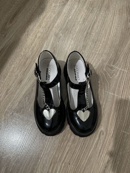 Туфли на девочку размер 31