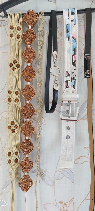 Ремни женские разные