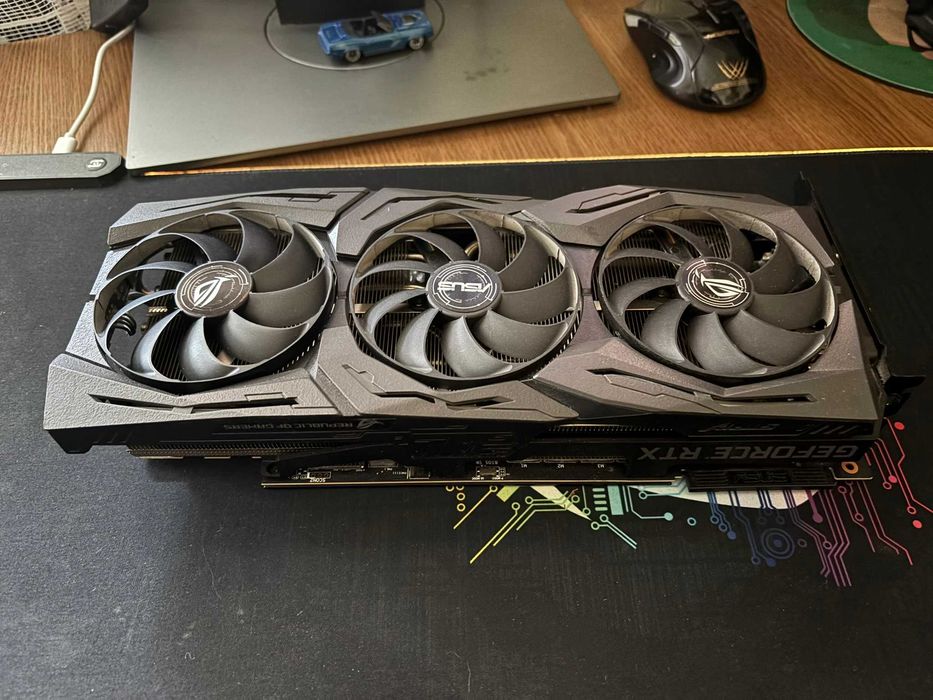 Nvidia RTX2080 TI ASUS -ROG -STRIX- 011G- Gaming