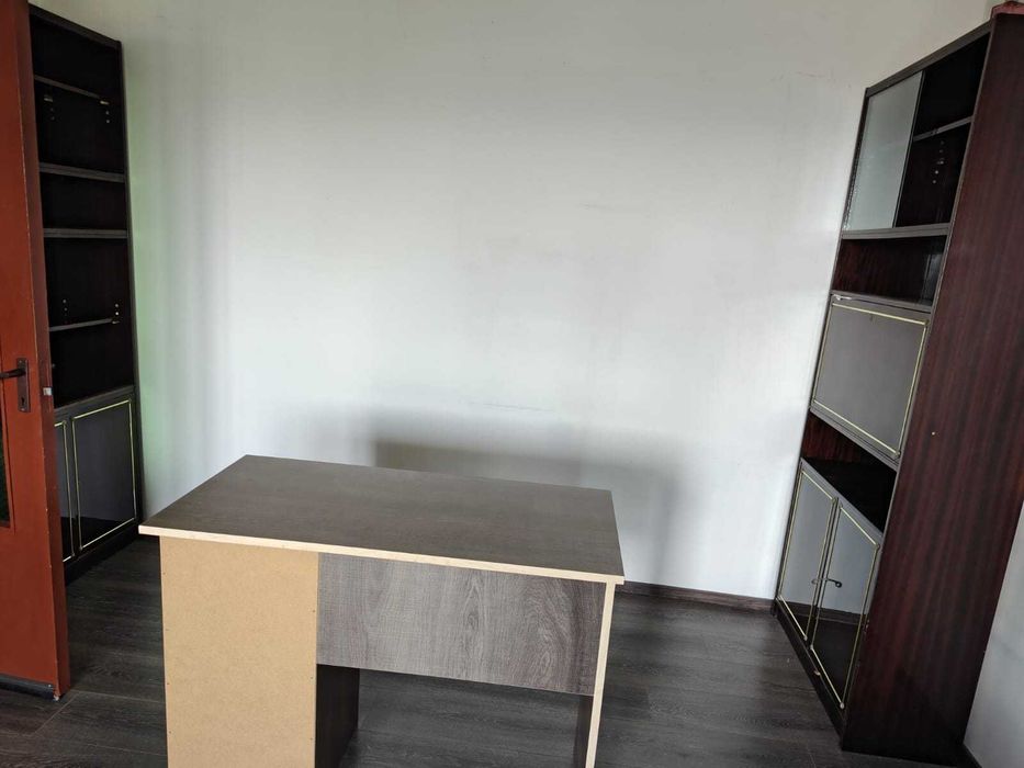 Inchiriez apartament