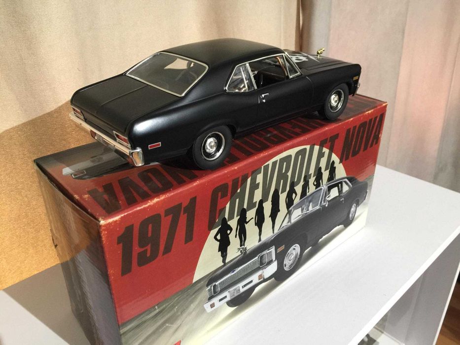 Macheta scara 1:18 Chevrolet Nova
