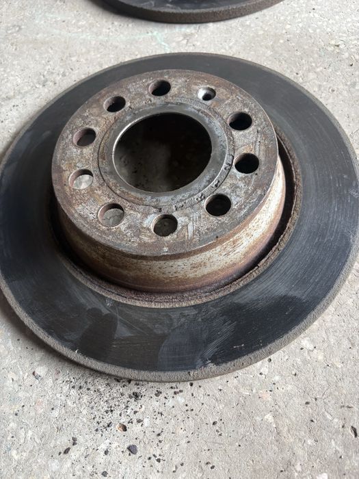 Задни спирачни дискове за Audi A3, Q3 , VW Passat 6 , Passat 7 , Seat , Skoda