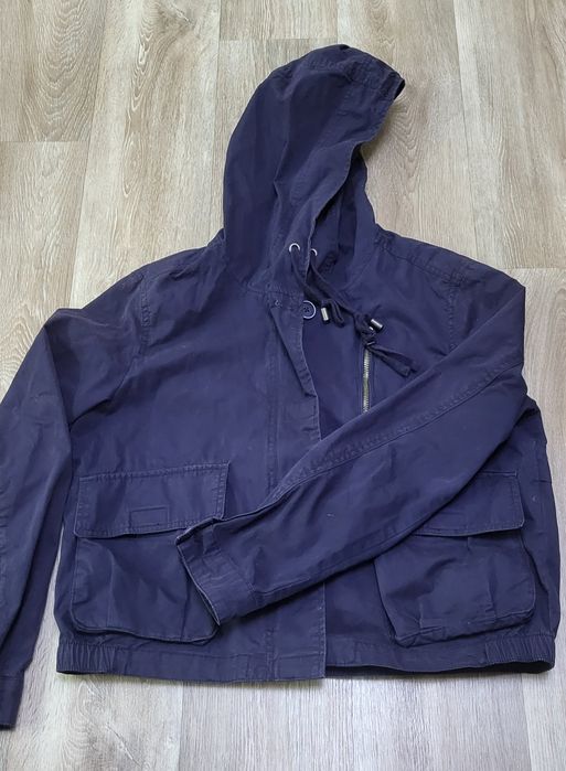 Ветровка женская