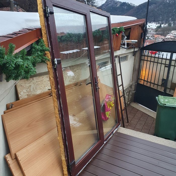 Vând ușa termopan  terasa 2000/ 1800, mahon