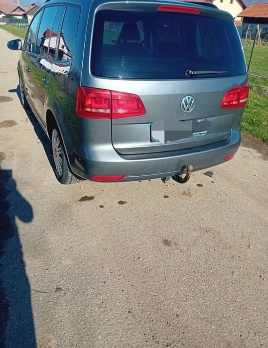 VOLKSWAGEN Touran 2012 — imagine 5