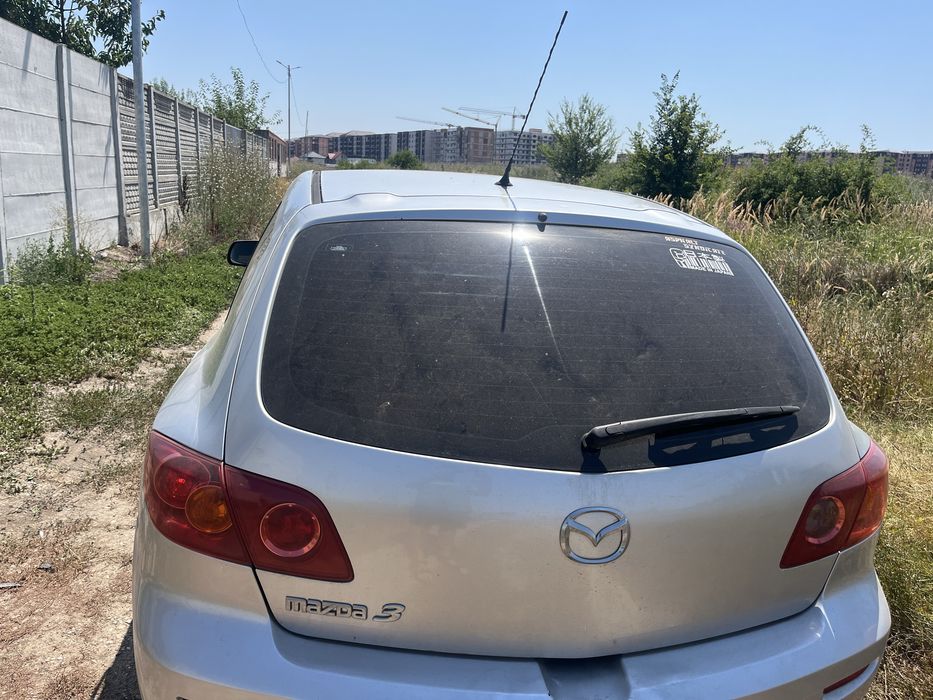 Vand ansamblu de stergatoare Mazda 3 !2003-2007