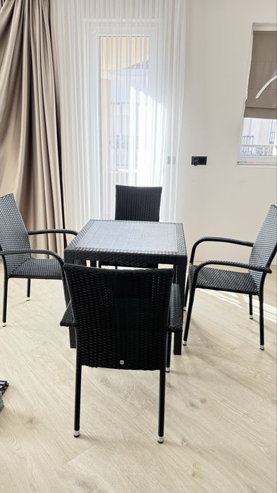 Комплект градинска маса +4 стола