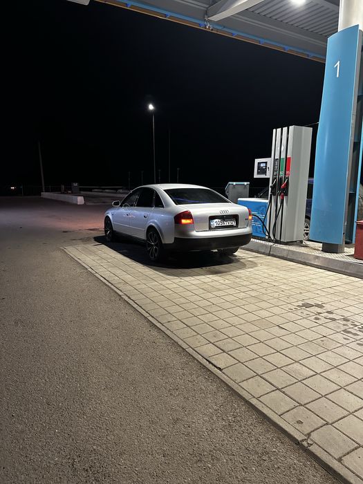 Ауди а6с5 1997год
