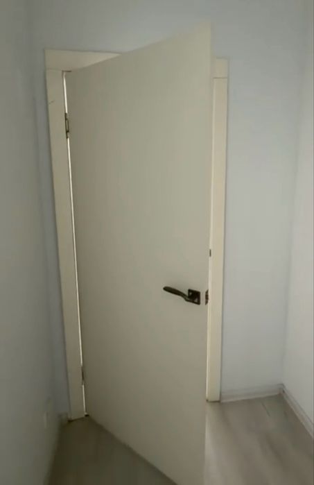 Двери б/у продается