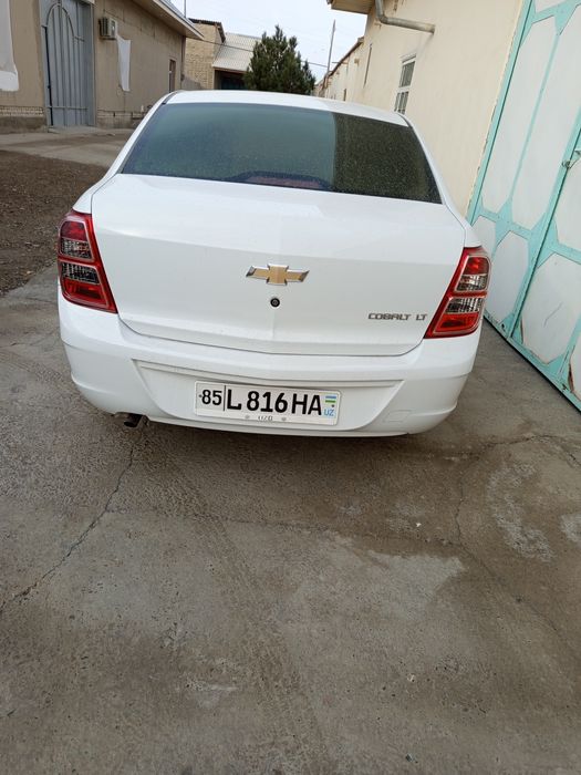 Тезда сотилади янгидай турибти