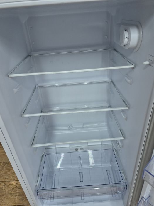 Холодильник BEKO RDSK 240M00W белый