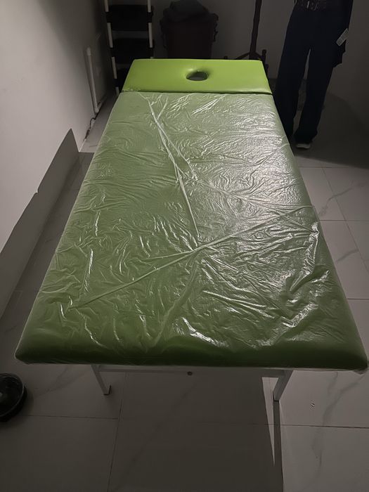 Kushetka sotiladi holati zor