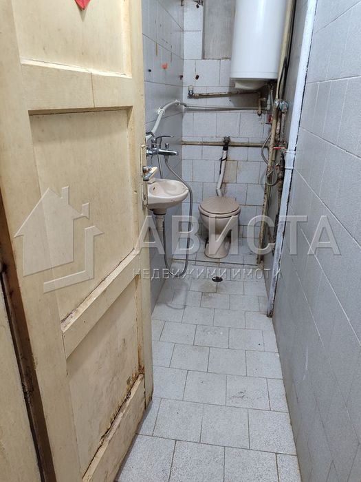 Продава се Двустаен апартамент в София, Център - 69 кв.м за 2377 €/кв.м - Снимка #5